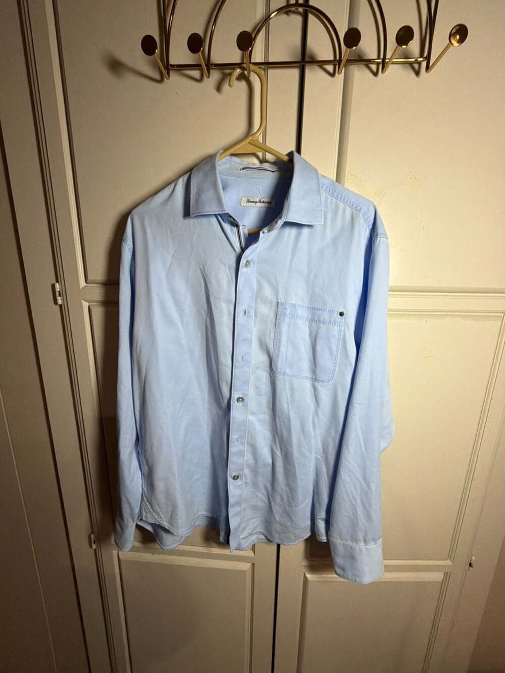 Tommy Bahama Men's Long Sleeve Button-Down Casual Shirt in Light Blue